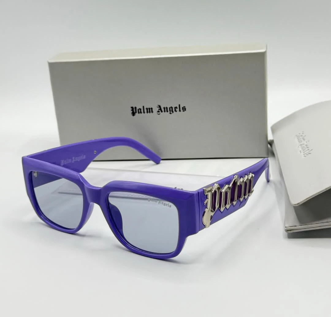 Palm Angels Bold Purple Square Sunglasses for Unisex – Trendy Mirrored Lens Fashion Eyewear with Iconic Logo Detailing