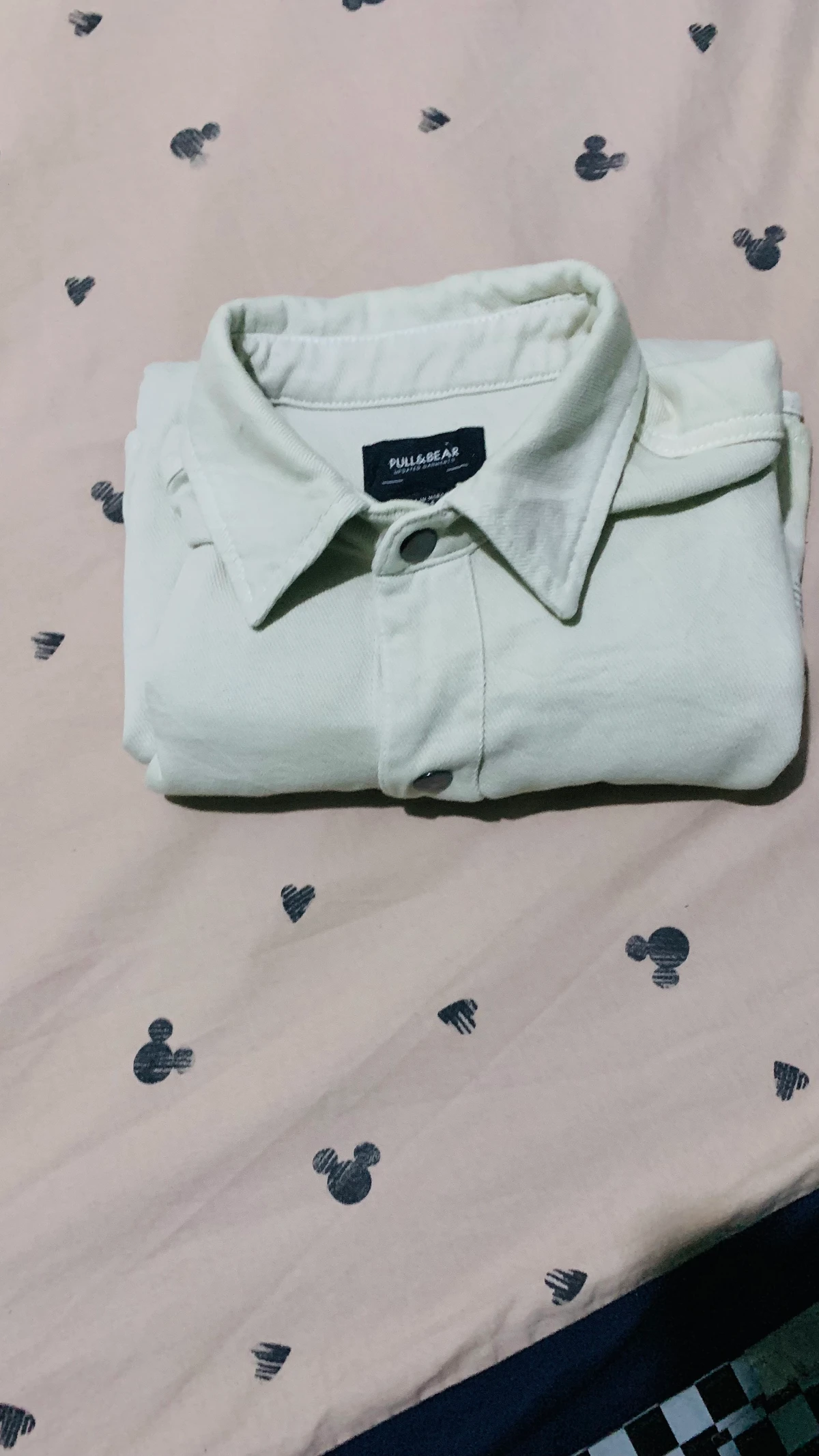 Men's Pull&Bear Light Cream Long Sleeve Casual Button-Down Shirt | Versatile Twill Utility Top with Chest Pockets