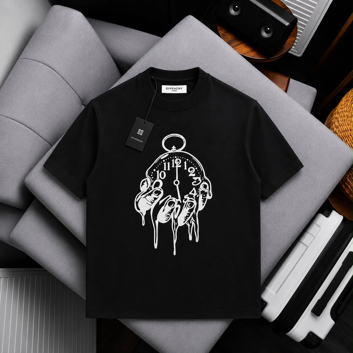 Quality Melting Clock Graphic Print Short Sleeve T-Shirt – Luxury Designer Streetwear Tee with Iconic Time-Themed Art for Modern Style Enthusiasts
