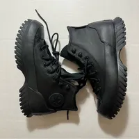 Converse Unisex Black Leather Lugged Platform High-Top Boots - Chunky Sole Streetwear Utility Footwear Style All-Day Comfort Work Boot - View 1