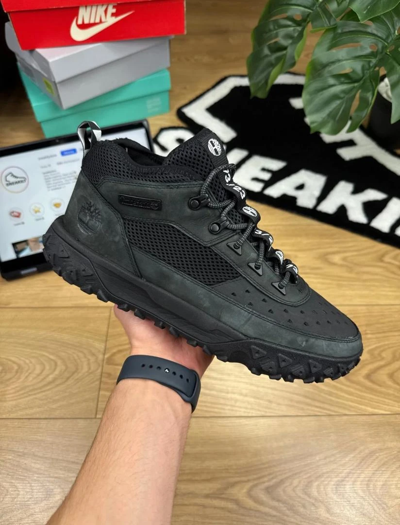 Men's Timberland Black Garrison Trail Mid Hiking Boots - Rugged Outdoor Footwear with Superior Traction & All-Day Comfort