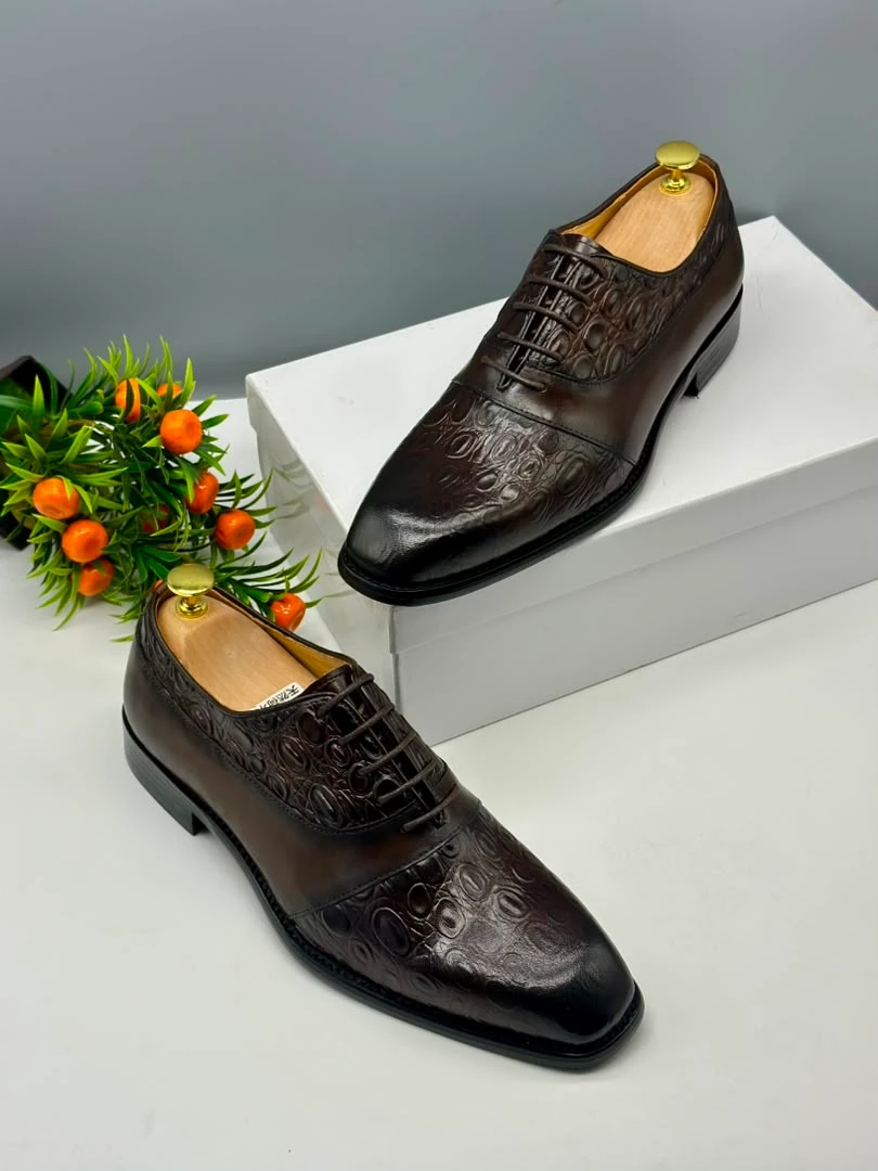 Zara Men's Luxury Dark Brown Embossed Leather Oxford Dress Shoes with Chiseled Toe for Business  Formal Occasions