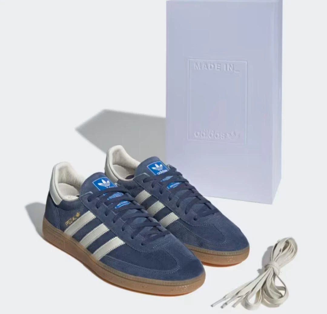 Unisex Adidas Spezial Green Suede Gum Sole Sneakers – Classic Retro Lifestyle Trainers for Men & Women