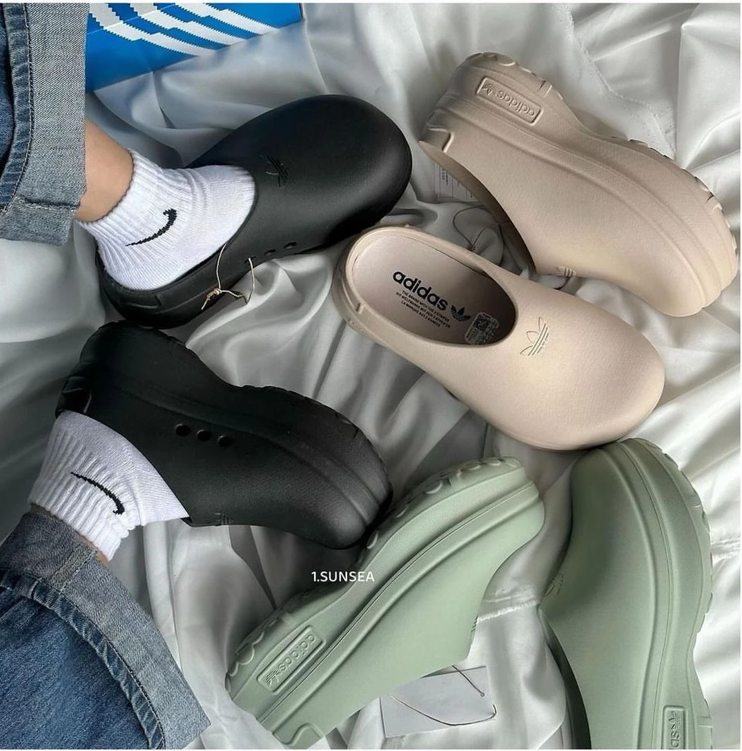 Adidas Unisex Adilette Clogs: Lightweight Slip-On Foam Mules for Men & Women | Ultimate Comfort & Modern Style