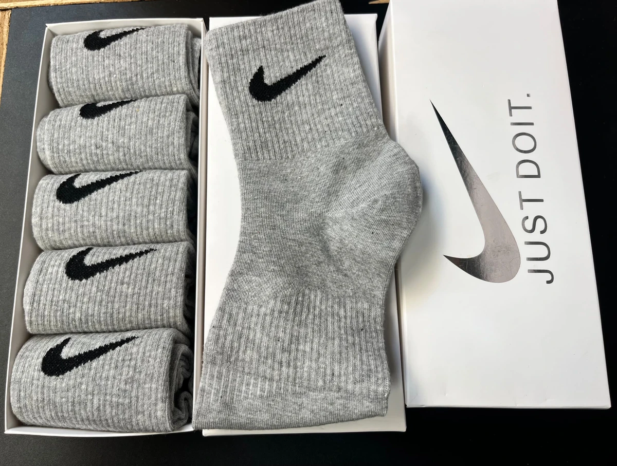 Nike 5 Sets of White Black and Grey Cotton Crew Socks – Iconic Swoosh Logo, Comfort Durable Style for Men and Women 
