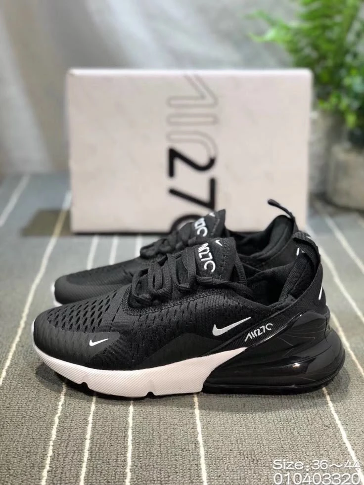 Nike Air Max 270 Classic Black and White Breathable Mesh Running Trainers Sneakers Sheo with Air Cushioning – Ultimate Comfort Sneakers - Main View