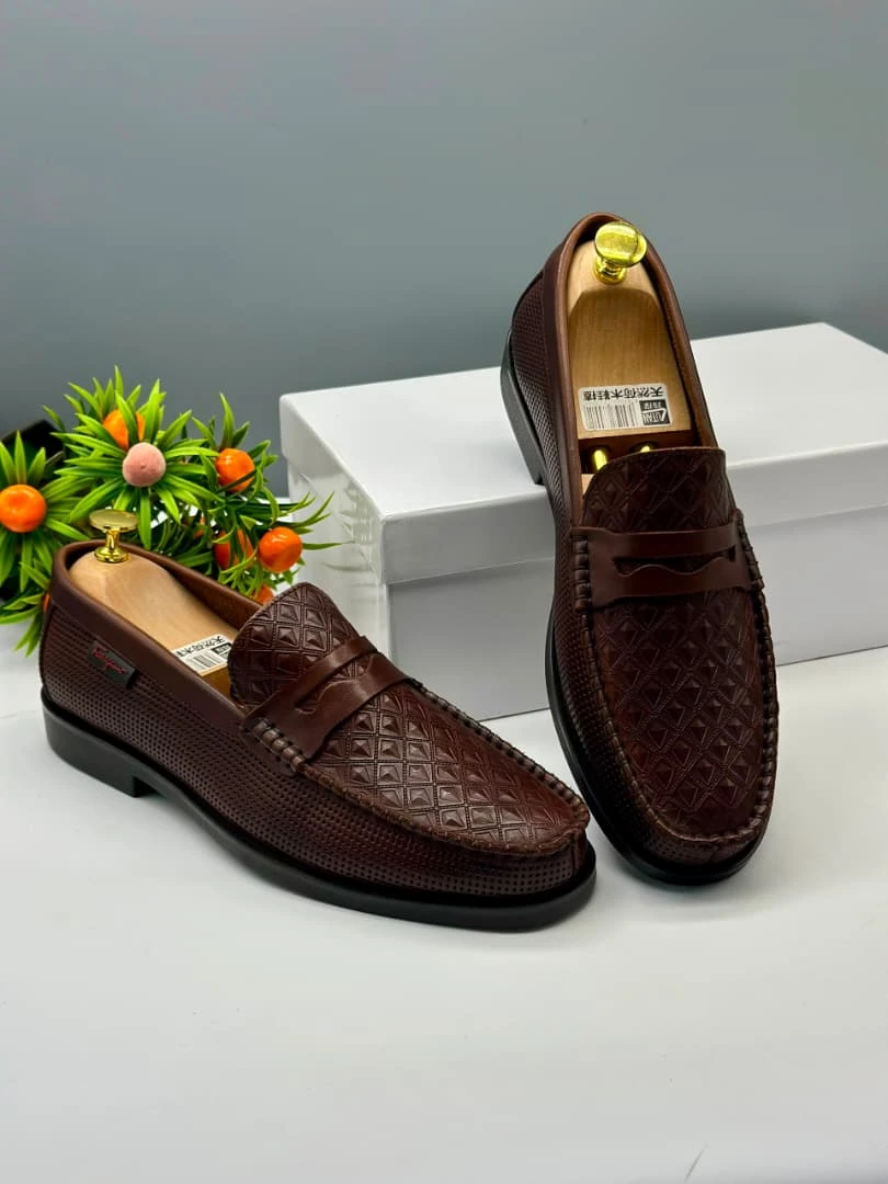 Ferragamo Coffee Brown Leather Loafers with Perforated  Diamond Pattern - Elegant Slip-On Shoes for Business, Formal  Smart Casual Wear