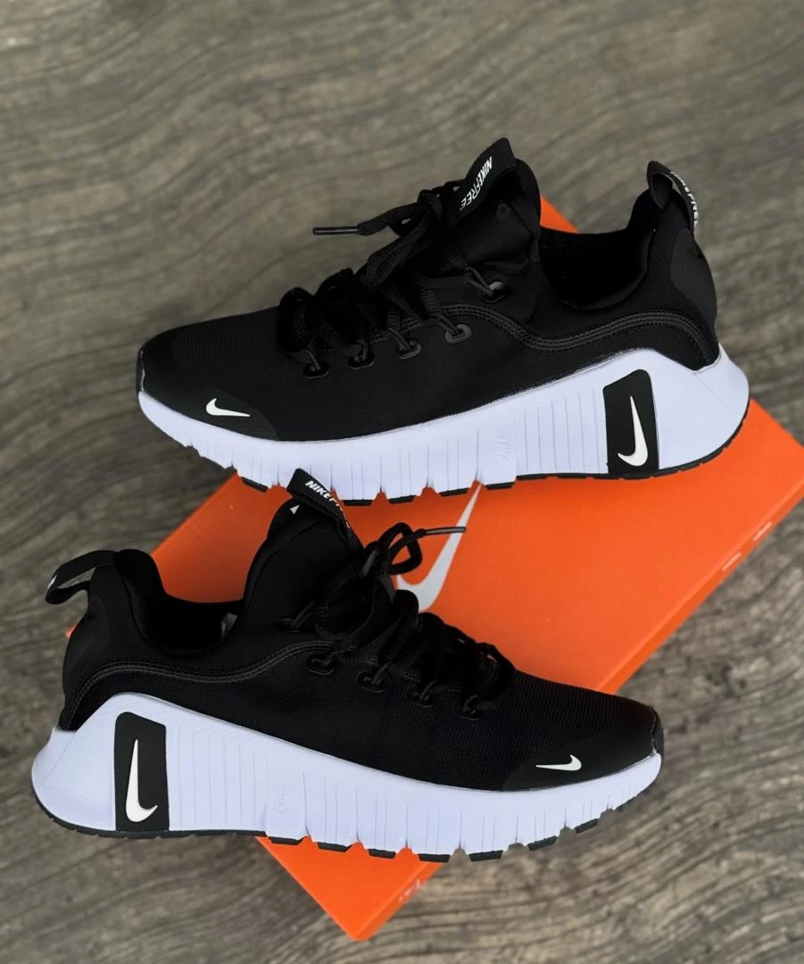 Nike Free Performance Training Sneakers - Black and White Athletic Shoes for Gym, Sports Running  Casual Comfort