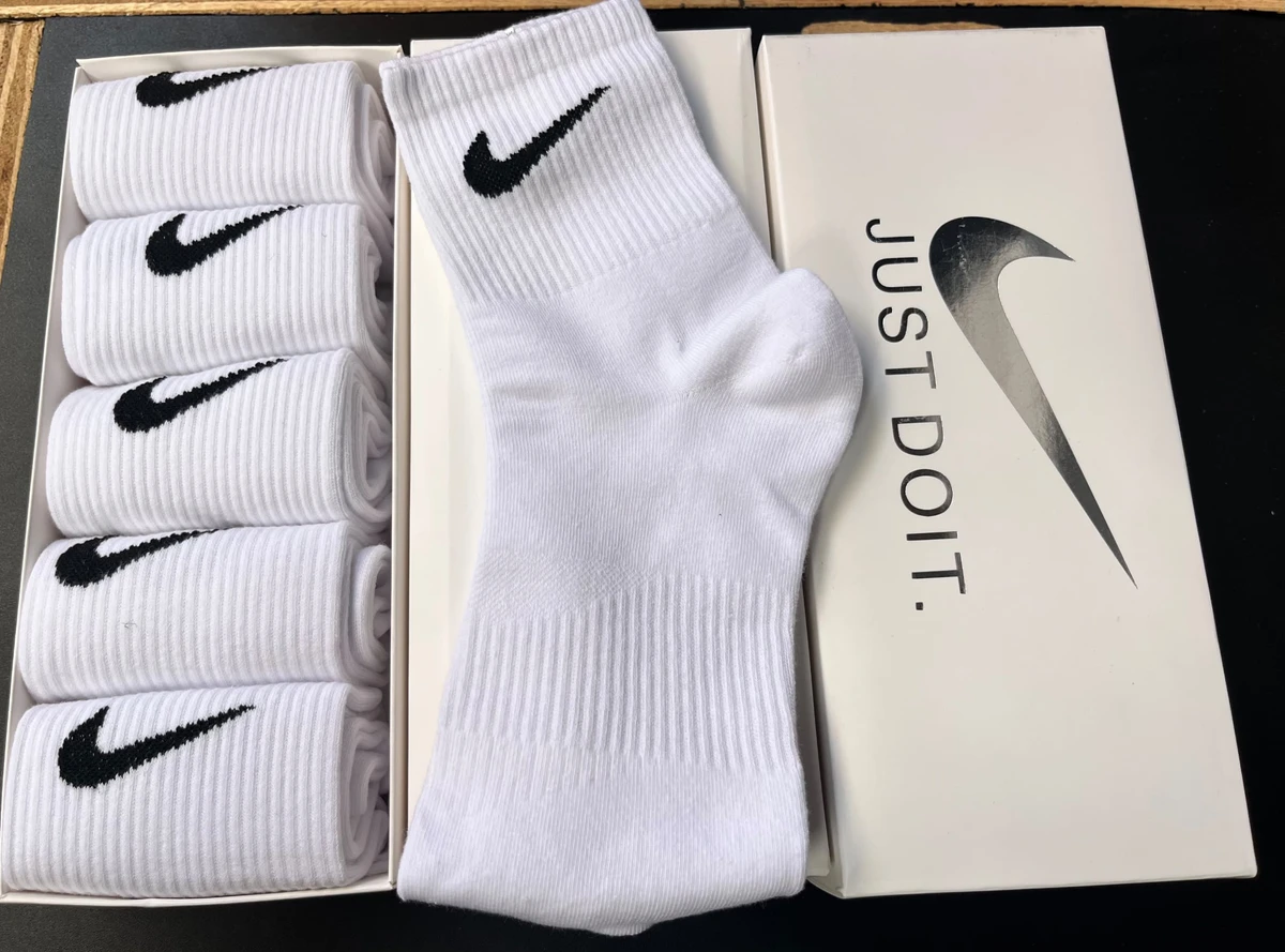 Nike 5 Sets of White Black and Grey Cotton Crew Socks – Iconic Swoosh Logo, Comfort Durable Style for Men and Women 