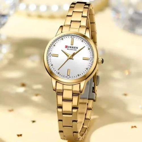 CURREN Elegant Gold Women's Quartz Watch - Classic Link Bracelet with White Dial, Fashionable Ladies' Wristwatch for Everyday  Special Occasions