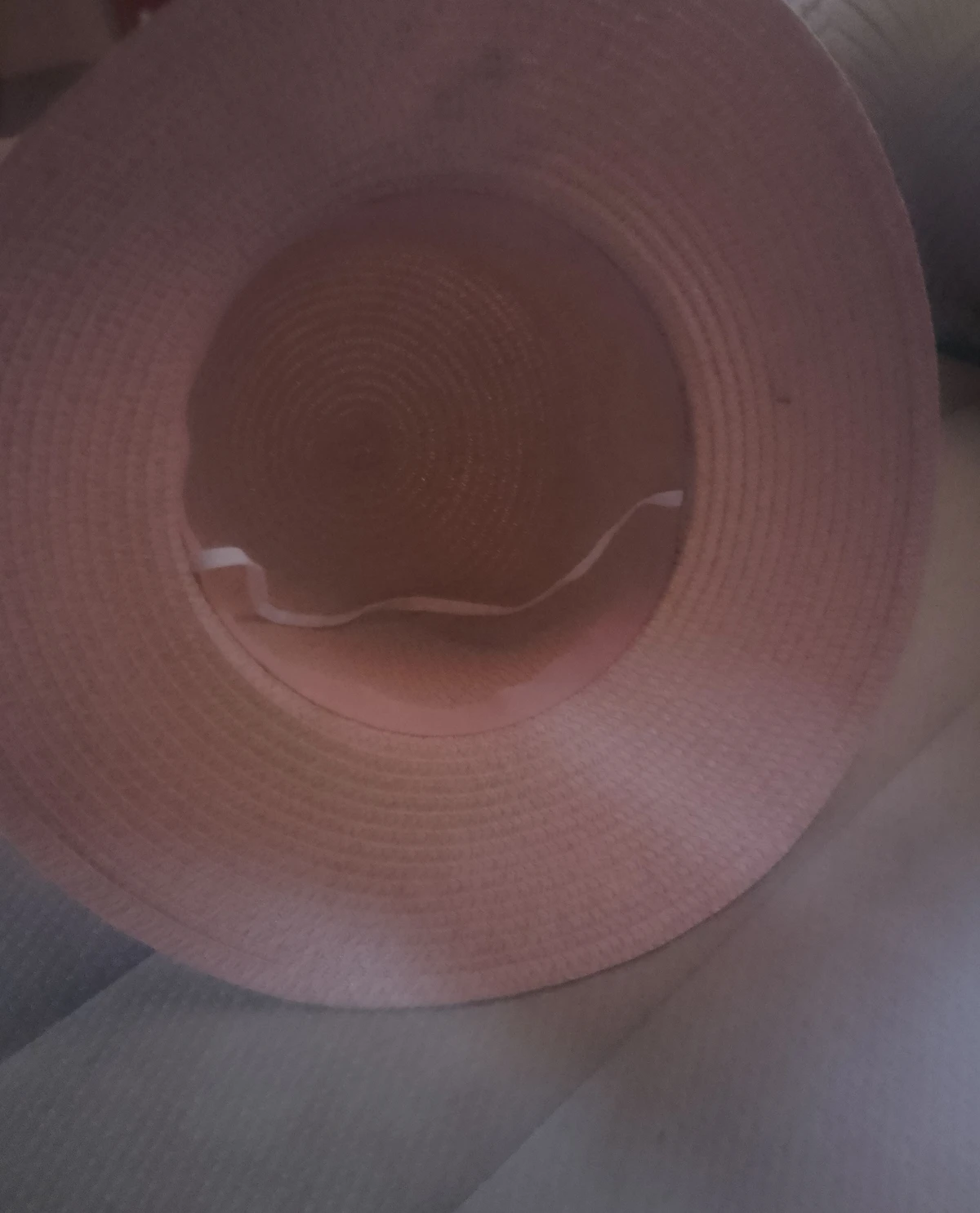 Women's Elegant Pink Woven Sun Hat with Heart-Patterned Bow & Diamante Detail – Chic Beach & Summer Fashion