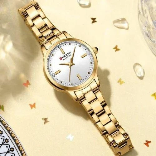 CURREN Elegant Gold Women's Quartz Watch - Classic Link Bracelet with White Dial, Fashionable Ladies' Wristwatch for Everyday  Special Occasions