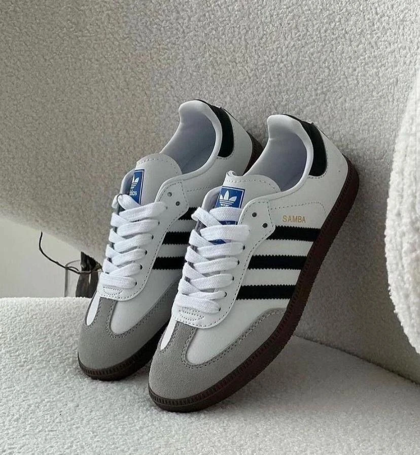 Unisex Adidas Samba Classic White Leather & Black Stripe Sneakers with Gum Sole - Iconic Lifestyle Trainers for Men & Women