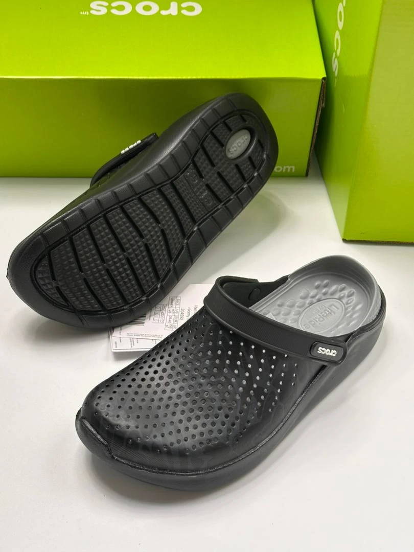 Origion Crocs iconic LiteRide Clog in sleek Black and  Grey 