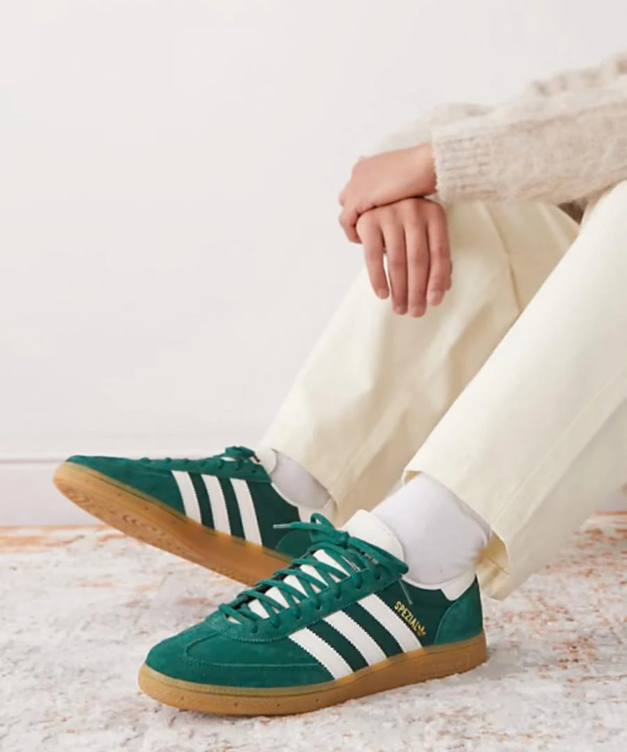 Unisex Adidas Spezial Green Suede Gum Sole Sneakers – Classic Retro Lifestyle Trainers for Men & Women