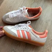 Women's Adidas Samba Classic Sneakers - White with Vibrant Pink Stripes & Gum Sole for Stylish Comfort - View 2
