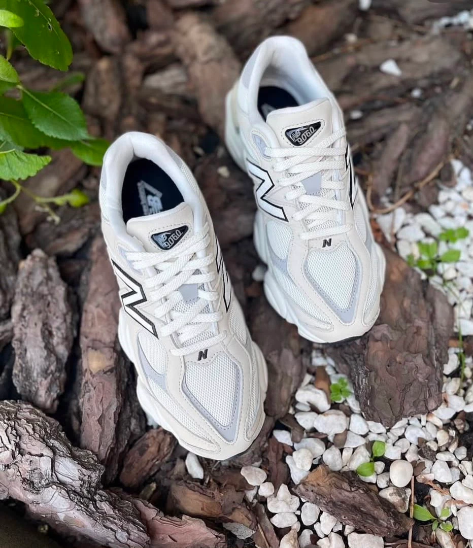 New Balance 9060 Unisex Lifestyle Sneakers - Chic Off-White & Grey Chunky Trainers for Everyday Comfort & Style