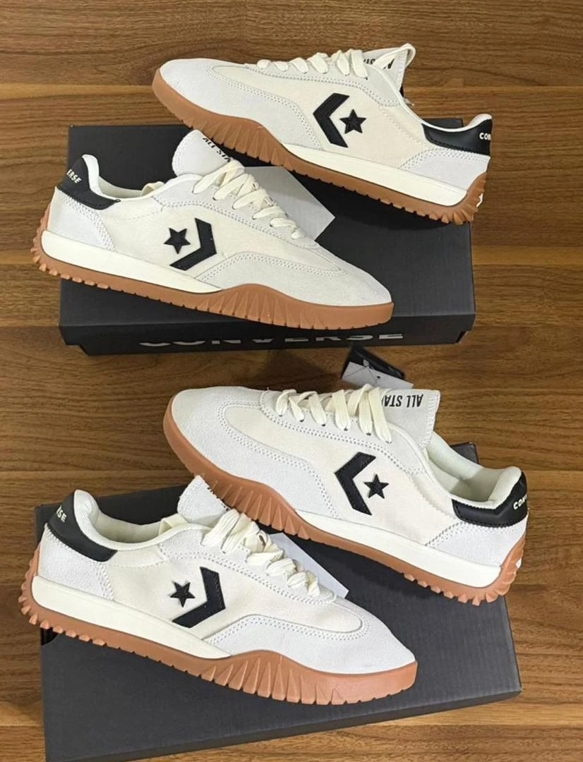 Converse Unisex Cream Suede Star Chevron Sneakers with Black & Gum Sole Accents - Stylish Everyday Trainers for Men and Women