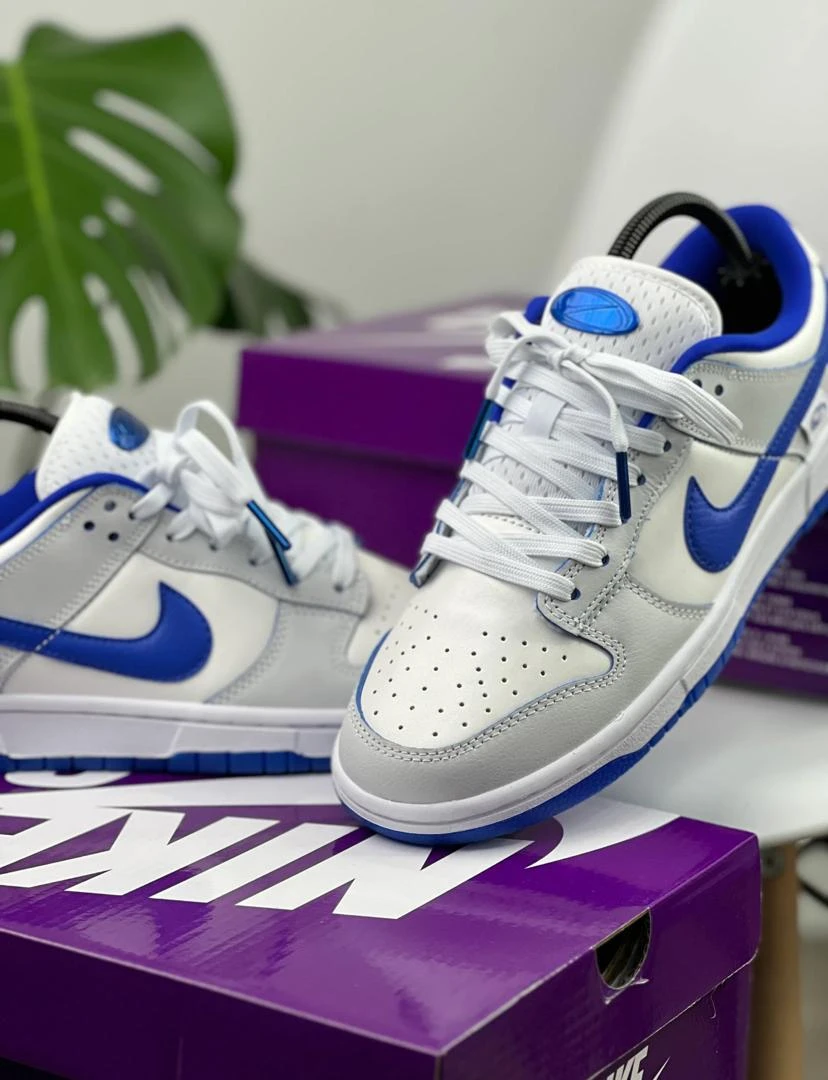 Nike SB Dunk Low White and Blue Sneakers 