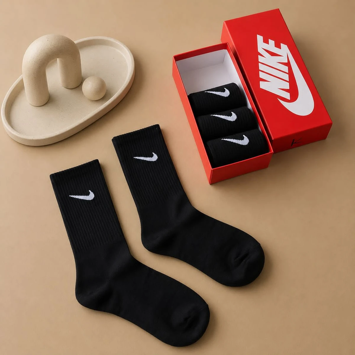 Nike Unisex Athletic Crew Socks - 5Pack In Black or White for Sport Everyday Comfort and Style