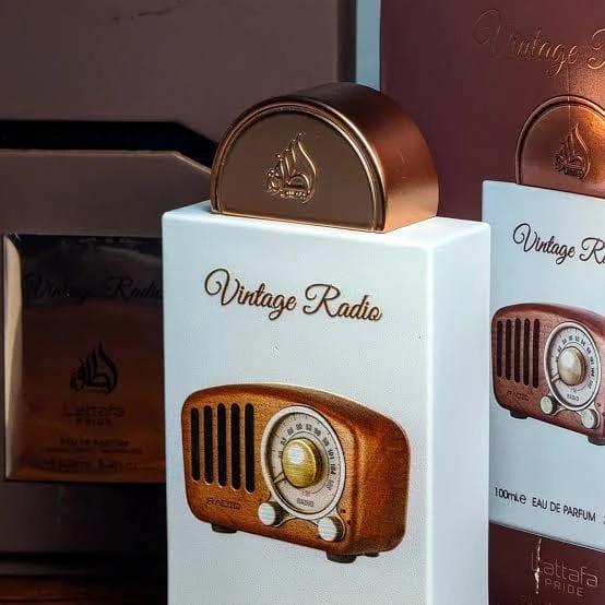Lattafa Pride Vintage Radio Unisex Eau de Parfum 100ml - Classic Retro Inspired Long-Lasting Fragrance