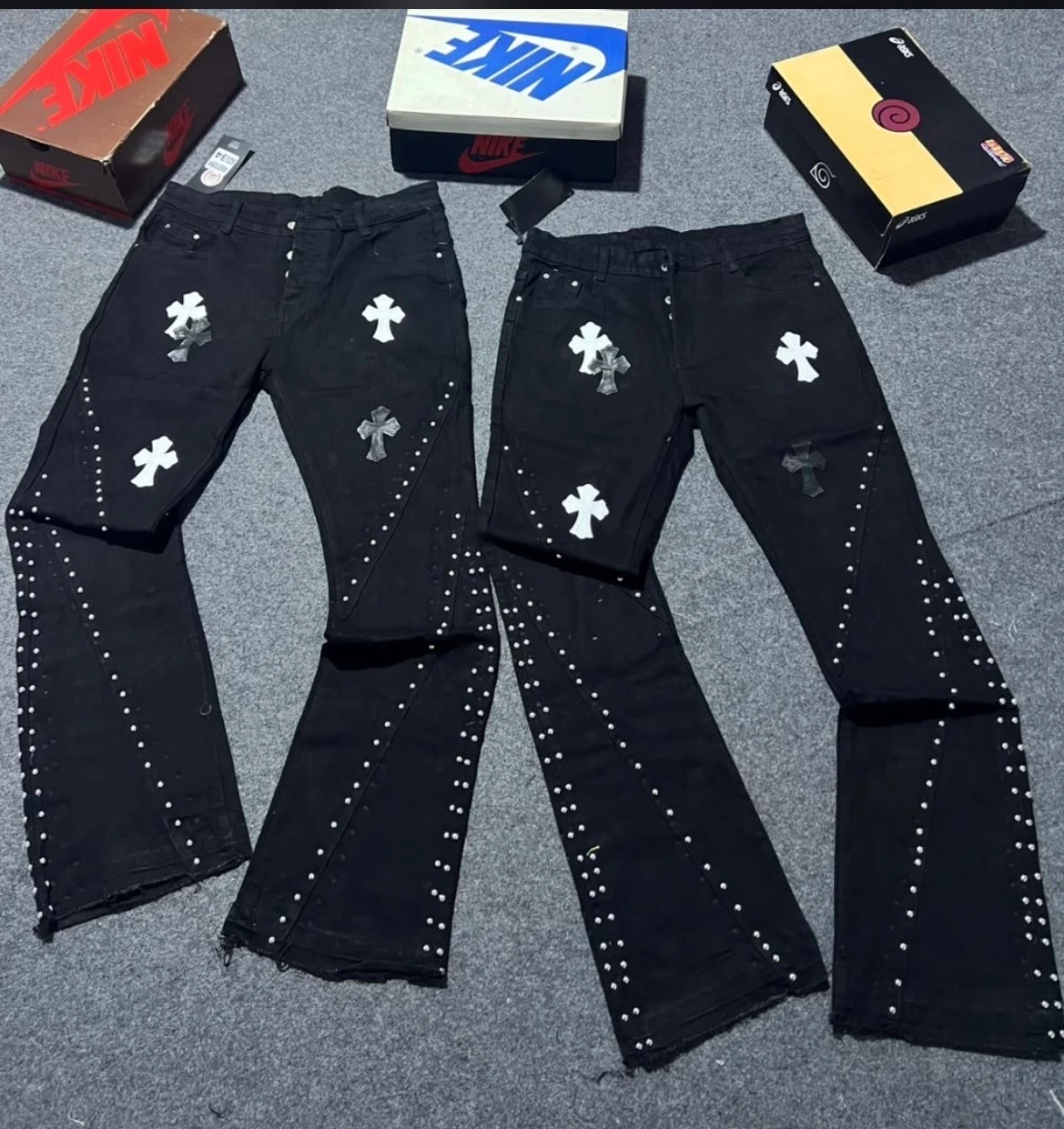 Men's Premium Black Studded Cross Denim Jeans - Edgy Streetwear Fashion Trousers for a Bold Look